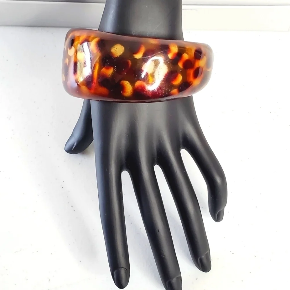 Wide Chunky Bangle Slip-on‎ Plastic Animal Print Design Bangle